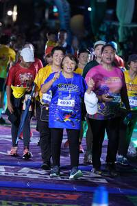 BIB: 4030
                            <button type="button" onclick="openModal(26261143)" class="btn btn-primary btn-sm float-right btn-popup" data-toggle="modal" data-target=".modal-high-quality">
                        <i class="fas fa-shopping-cart"></i> Add to Cart
                    </button>
                                            <button type="button" onclick="isThisMe(26261143, true)" class="btn btn-success btn-sm float-right btn-popup btn-isme hidden" data-toggle="tooltip" data-placement="bottom" title="นี่คือรูปของคุณใช่ไหม คลิกที่นี่เพื่อเอาเข้าอัลบั้ม">
                        <i class="fas fa-plus"></i> Add to album
                    </button>
                    <button type="button" onclick="isThisMe(26261143, false)" class="btn btn-warning btn-sm float-right btn-popup btn-isnotme hidden">
                        <i class="fas fa-ban"></i> Remove from album
                    </button>